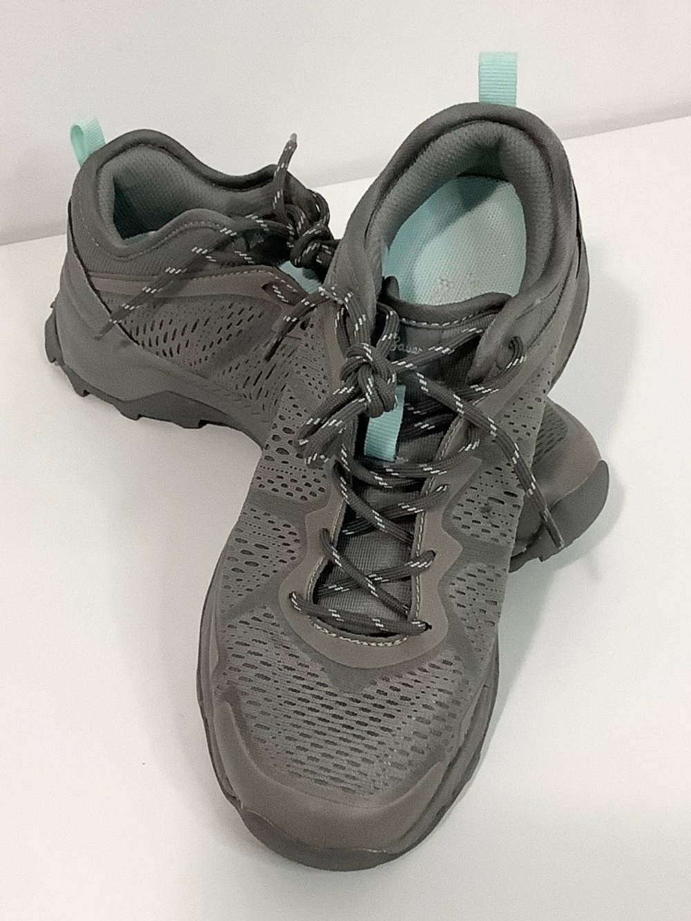 Eddie Bauer Shoes Women’s Gray Trail Sneaker ,Hiking Sz.6 , Brand New, lost tag